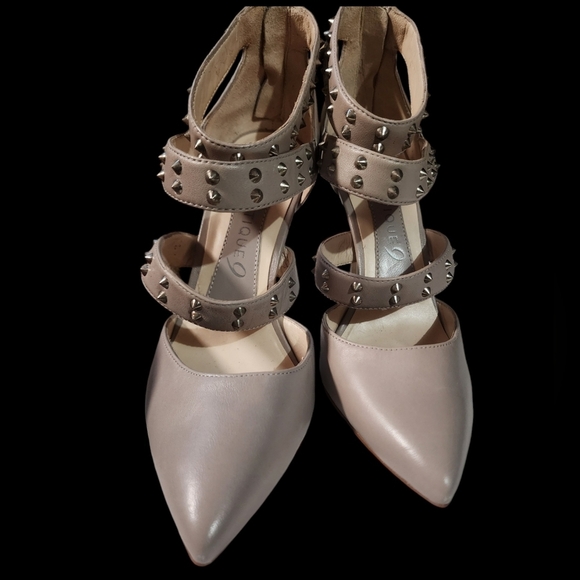 SOLD Boutique 9 Tan Studded Stiletto - Picture 3 of 5